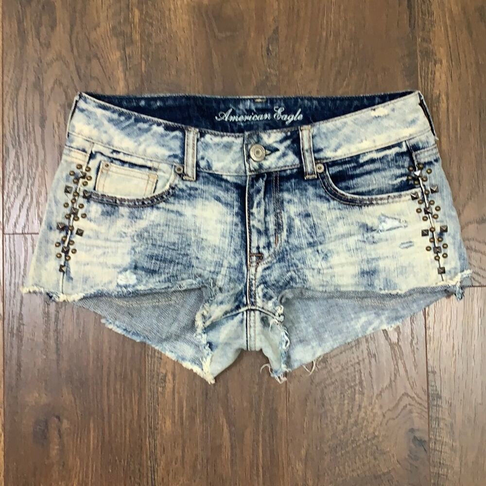 American Eagle Acid Wash Metal Rivet Detail Cutoff Short Jean Shorts